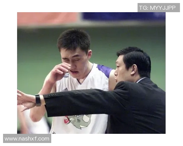 翟晓川的篮球之路：从青涩少年到职业明星的成长故事